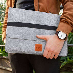 LA ELAS 15" Laptop Sleeve - light gray